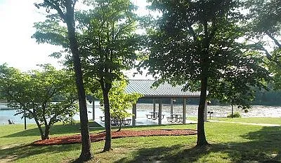Woodlake (NC) — Photo 22