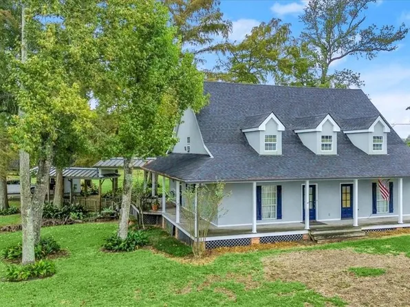 211 N Presidential Cir, Lake Charles, LA 70611