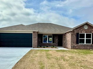 4 Curly Leaf Ln, Conway, AR 72032