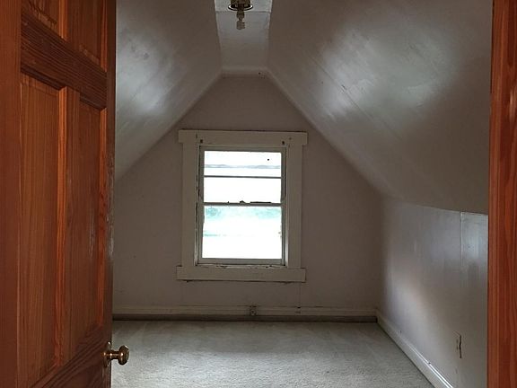2nd image of 4560 N Edgewood Ave