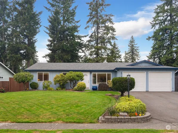 5215 172nd Place SW, Lynnwood, WA 98037