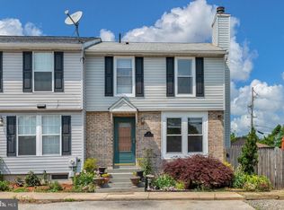 8 Glenway Pl, Wilmington, DE 19804