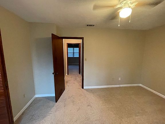 3rd image of 316 Teal Ln