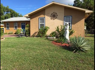 1733 SE Floresta Dr, Port Saint Lucie, FL 34983