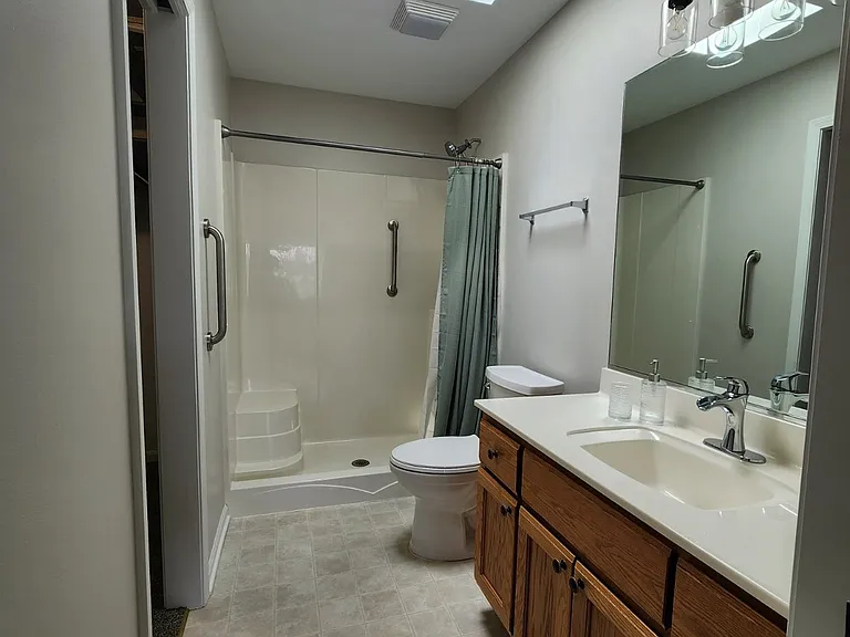 1658 Pine Ridge Cir — Photo 7