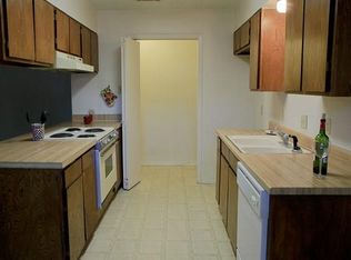 119 Del Rio Ave APT B, Benbrook, TX 76126