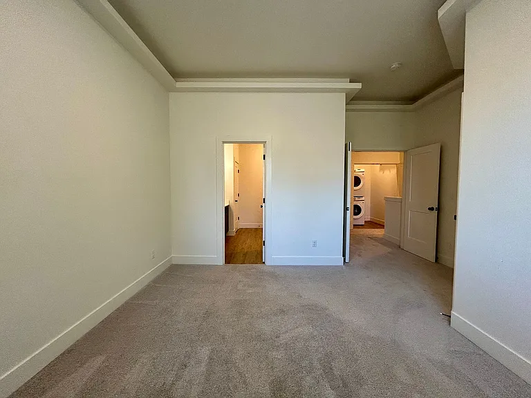 11015 NE 26th St #2 — Photo 10