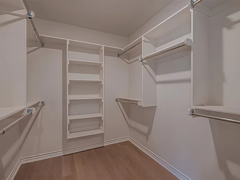 118 Cedar St — Photo 6