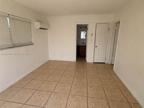 4th image of 1945 SW 5th Pl APT 5