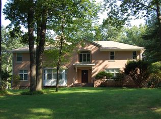 43 Clover Ln, Randolph, NJ 07869