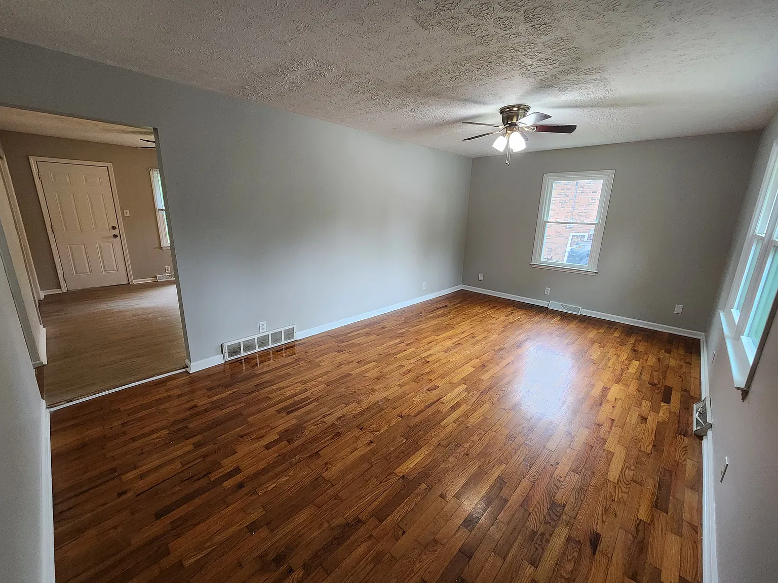 103 Maple Court - 1 — Photo 4
