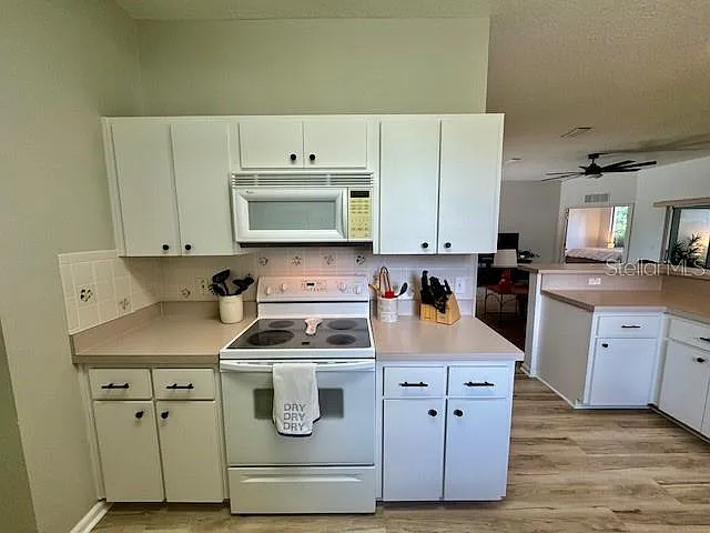 2360 NW 53rd Avenue Rd — Photo 11