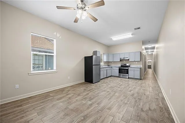 2223 New Orleans St — Photo 4