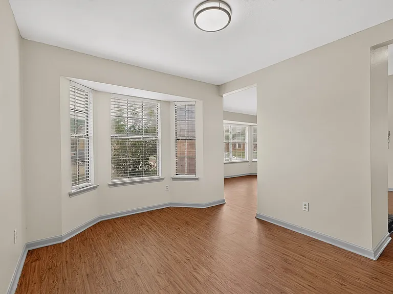 1700 Wheatfield Dr — Photo 12