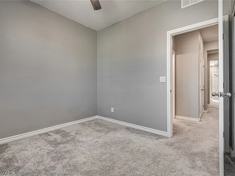 12321 Silvana St — Photo 43