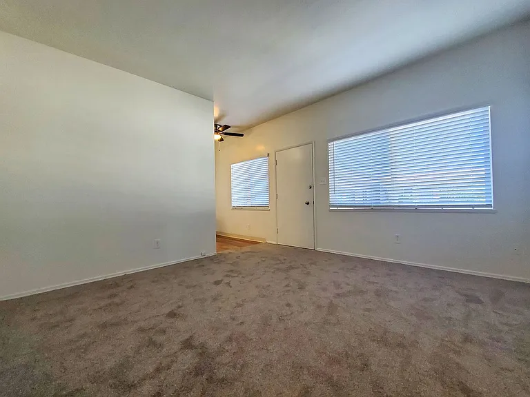 1465 Grand Ave — Photo 103