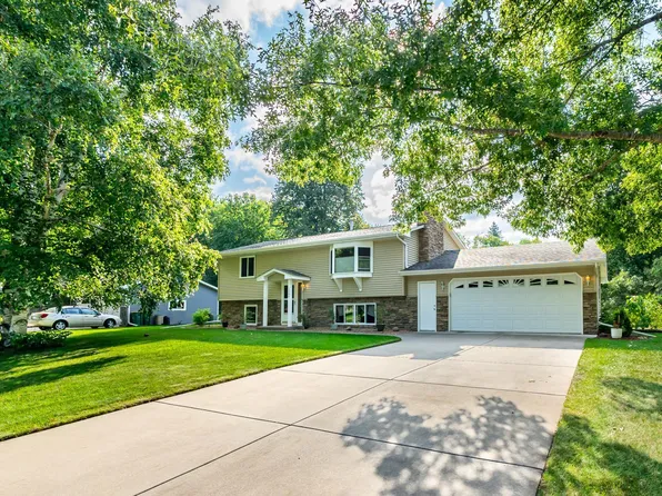 1724 143rd Ln NE, Ham Lake, MN 55304