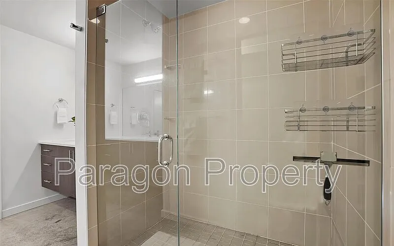 2 bed, 3.0 bath, 1901 sqft, $4,500 — Photo 3