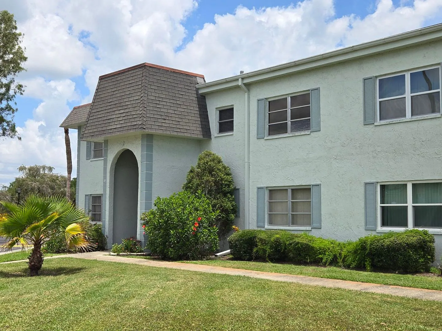 2-Bedroom Condo With Tampa Bay Views In Desirable Tradewinds Community! Labor Day Special! $400 O... — Photo 3