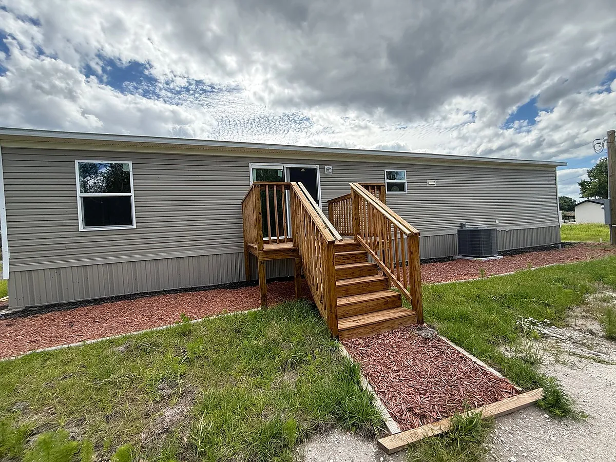 Building Photo - 4246 La Salle Ave