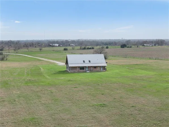 8501 Grassbur Rd, Bryan, TX 77808