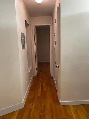 Rented by Tapiro Realty | media 7