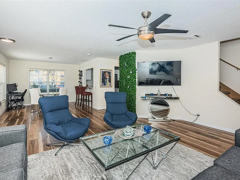 3876 Island Way St — Photo 9
