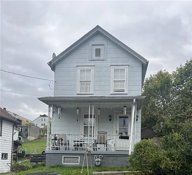 928 Locust Ave photo 1