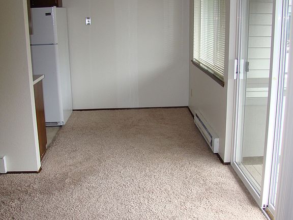 3rd image of 5715 N 30th St APT B3
