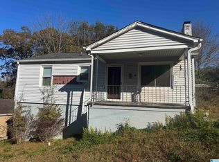 18 Lakeside Dr, Childersburg, AL 35044