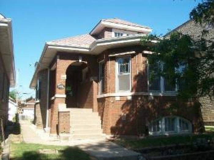 1st image of 1426 S 61st Ct
