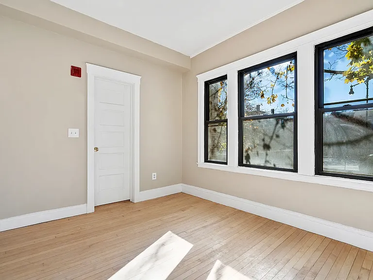 10 Green St #4J — Photo 4