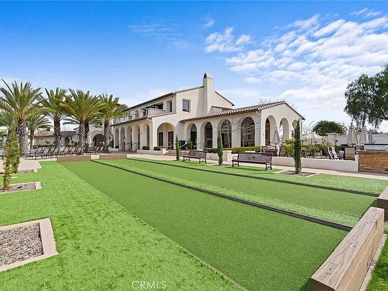 1721 Pantai Ave — Photo 33