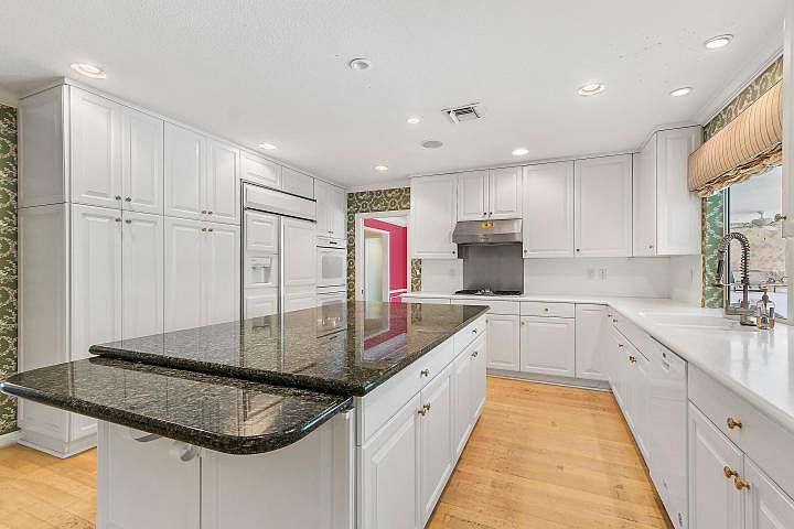 2nd image of 246 Princess Palm Rd #246