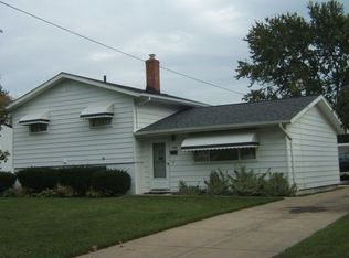 6283 Sylvia Dr, Brookpark, OH 44142