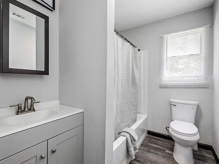 541 Trails End Dr — Photo 14
