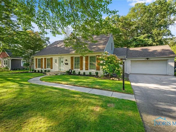 105 Elm St, Swanton, OH 43558
