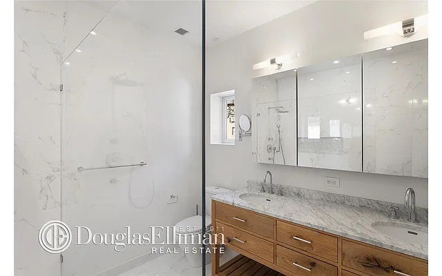 Sold by Douglas Elliman | media 14