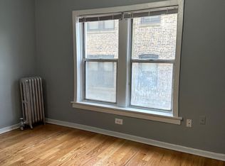 5662-1L N Ridge Ave, Chicago, IL 60660
