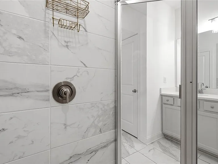 2438A Figaro Dr — Photo 33