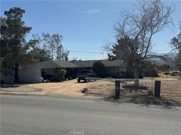 7990 Acoma Trl, Yucca Valley, CA 92284