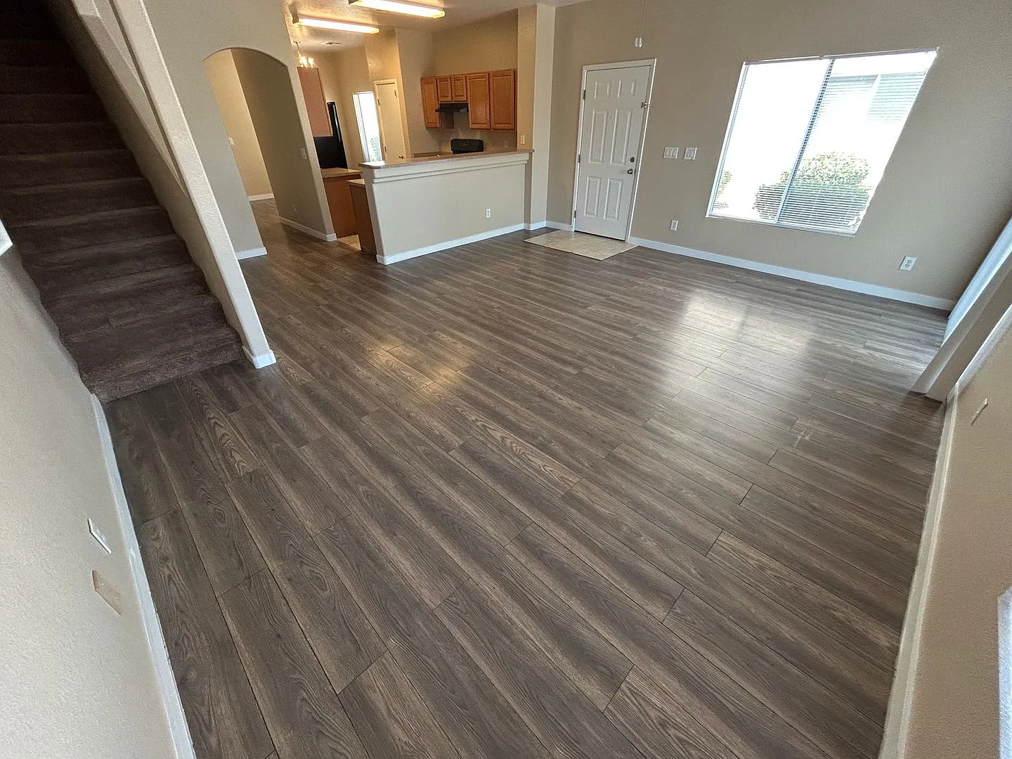 3 Bedroom Townhome In Henderson Old Vegas Ranch Community! No Pets Allowed — Photo 3