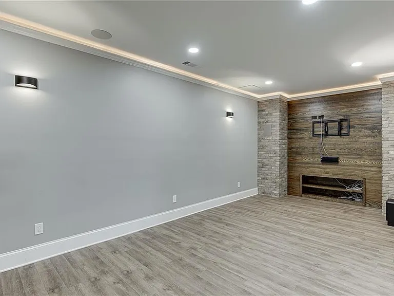 4612 Grandview Pkwy — Photo 55