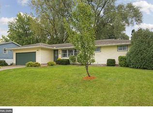 439 12th Ave NW, New Brighton, MN 55112