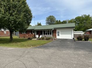 454 Ezra St N, Parsons, TN 38363