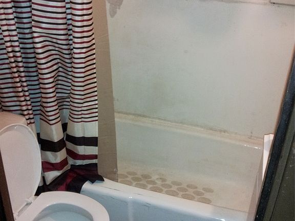 3rd image of 7217 Emma Ave