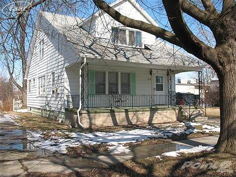 2nd image of 1018 Remington Ave