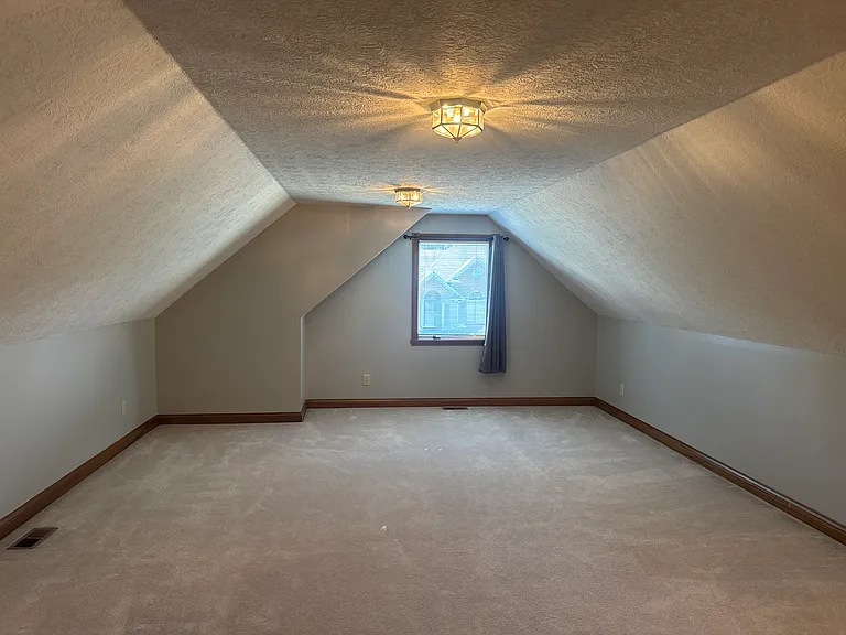 1007 New Harmony Dr — Photo 23