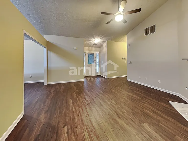 1735 Westfield Ct — Photo 8