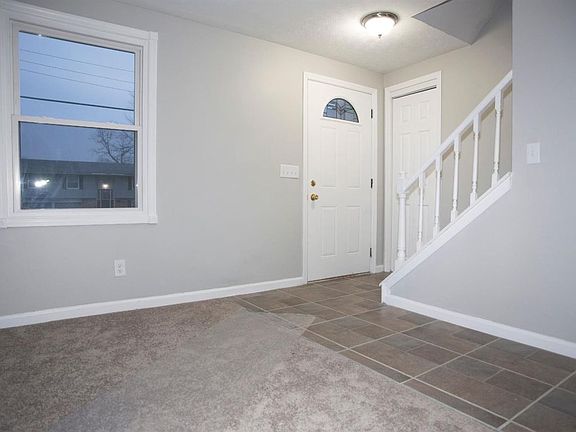 2nd image of 11367 Lincolnshire Dr